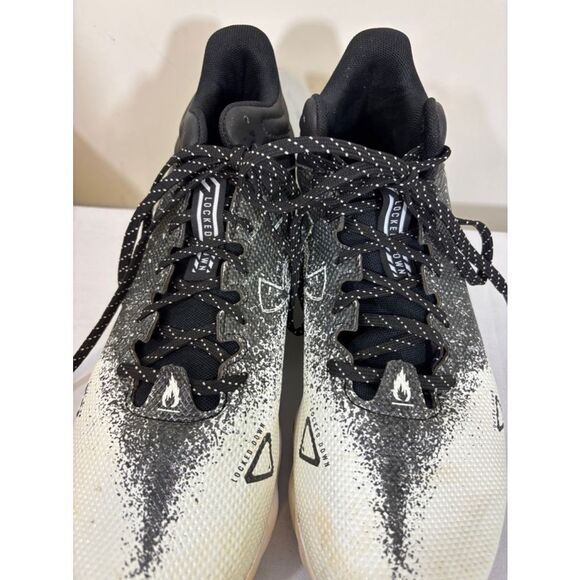 Men\'s Under Armour Cleats Size 9.5 White and Black